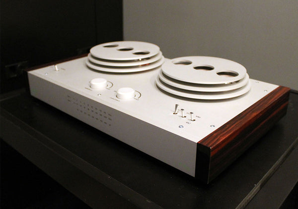 EAT E-Glo Phono Preamplifier | Available Now for Audition
