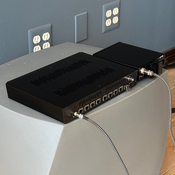 SOtM sNH10-G ethernet switch, FARAD Super3 LPSU with FARAD Level 2 S, Pre-Owned