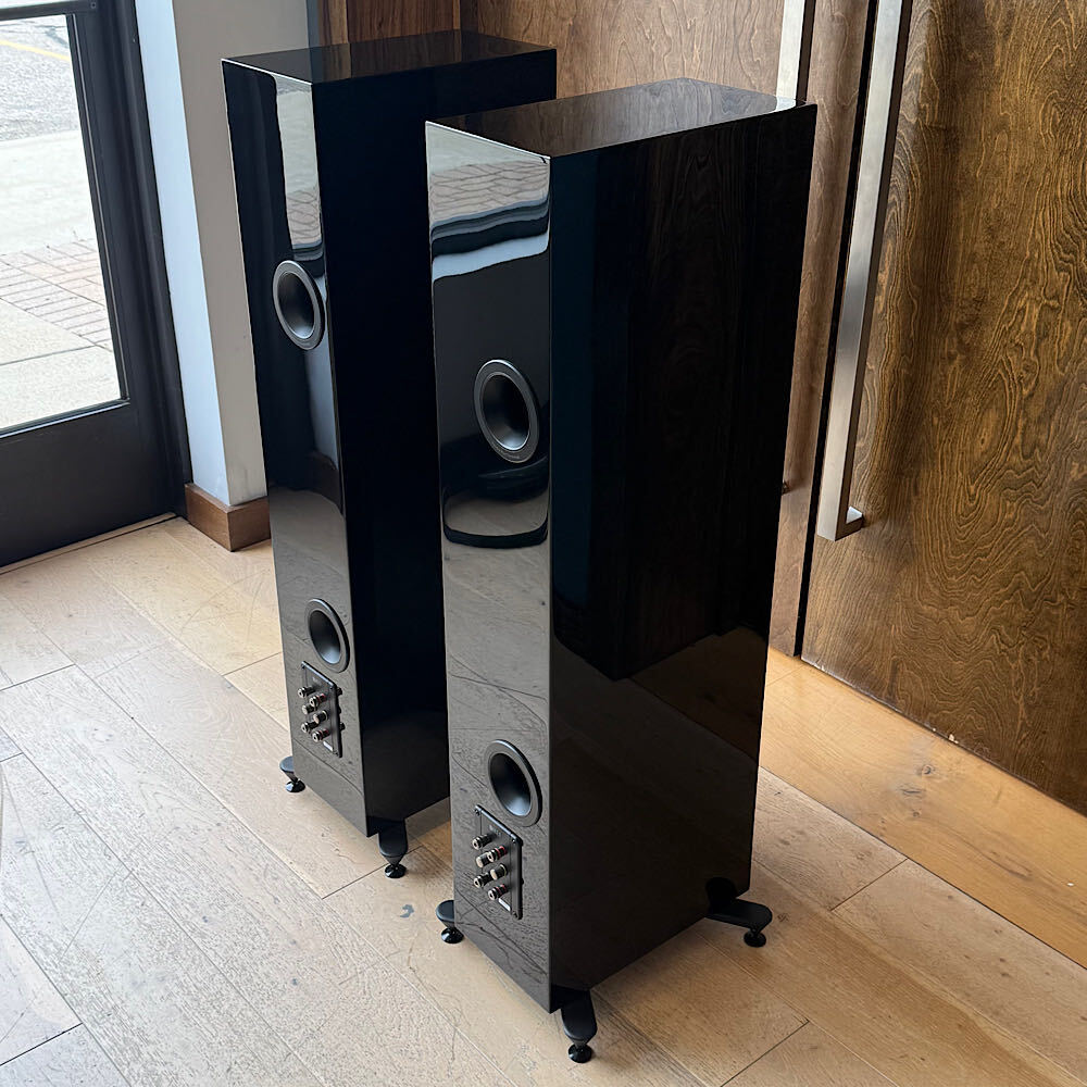 KEF R7, Black, Pre-Owned