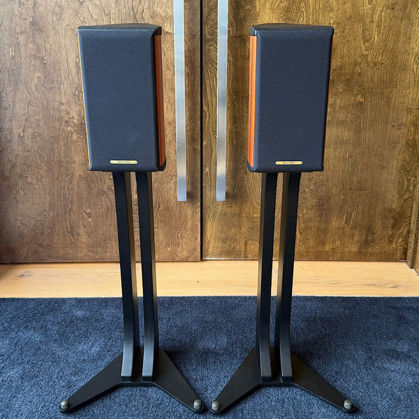 Sonus Faber Liuto Bookshelf speaker with stands, Pre-Owned