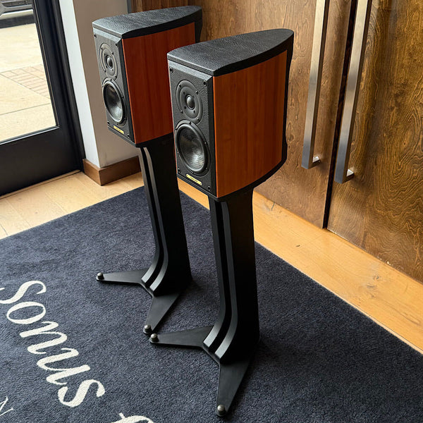 Sonus Faber Liuto Bookshelf speaker with stands, Pre-Owned