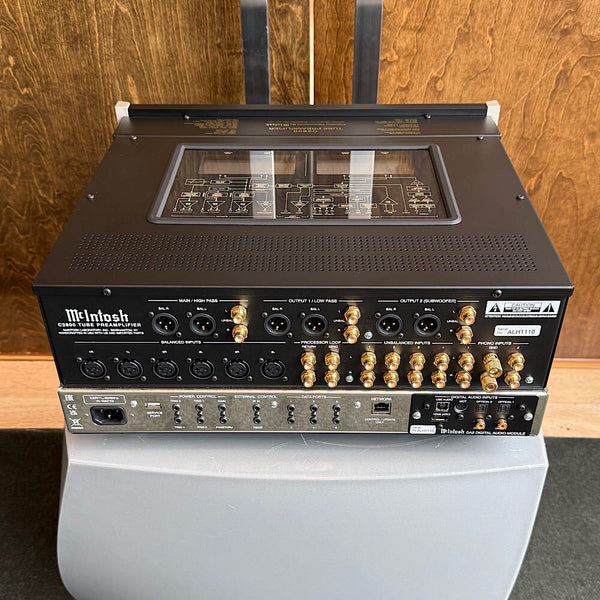 McIntosh C2800 Preamplifier, Ex-Demo