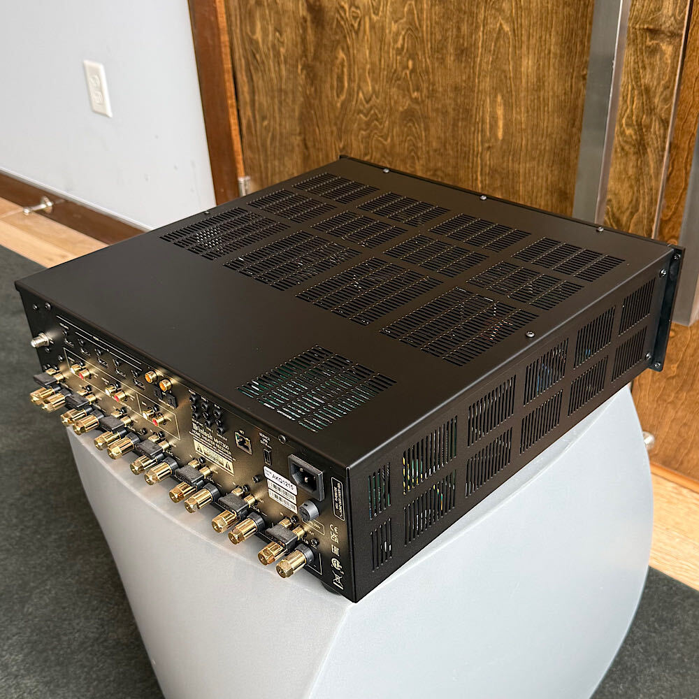 McIntosh MHT300 Receiver, Ex-Demo