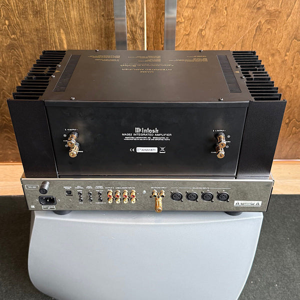 McIntosh MA352 Hybrid Integrated Amplifier, Ex-Demo