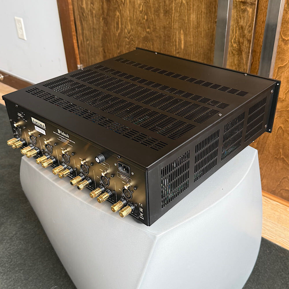 McIntosh MI347 Multi-channel Amplifier, Ex-Demo