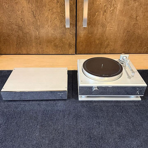 Burmester 175 Turntable, Silver, Demo