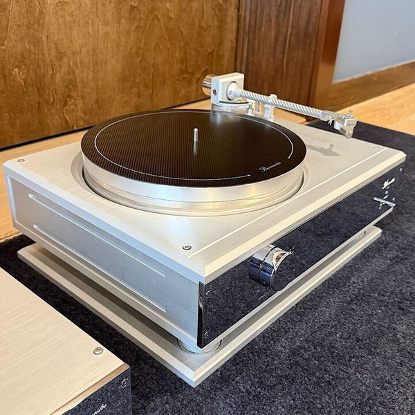 Burmester 175 Turntable, Silver, Demo