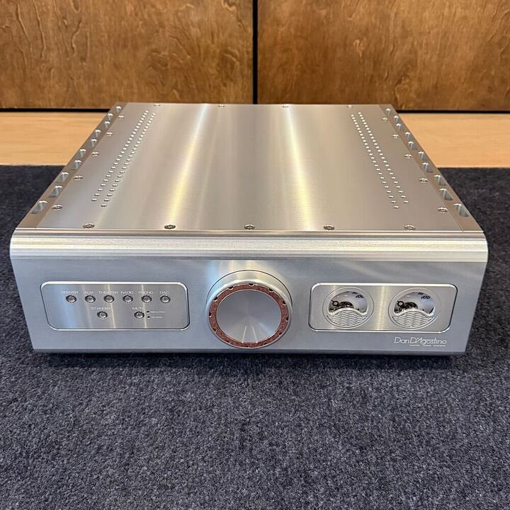 Dan D'Agostino Progression Integrated Amplifier w/DAC, Silver, Demo