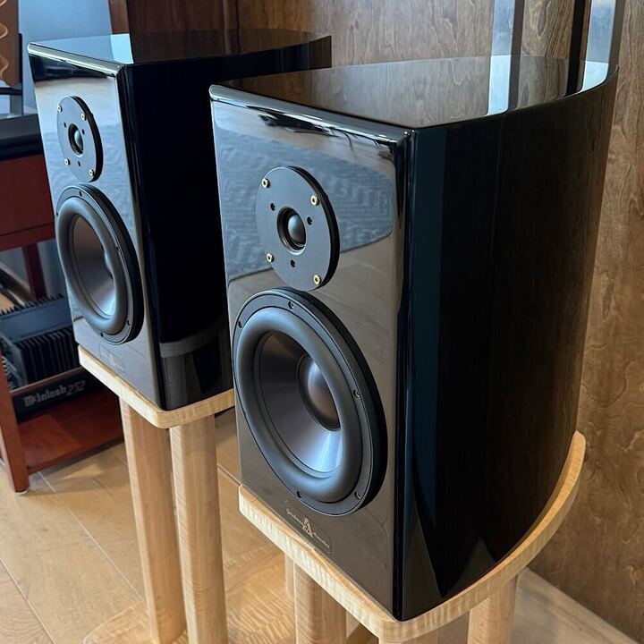 Gershman Studio II Speakers w/ Stands, Gloss Black, Pre-Owned