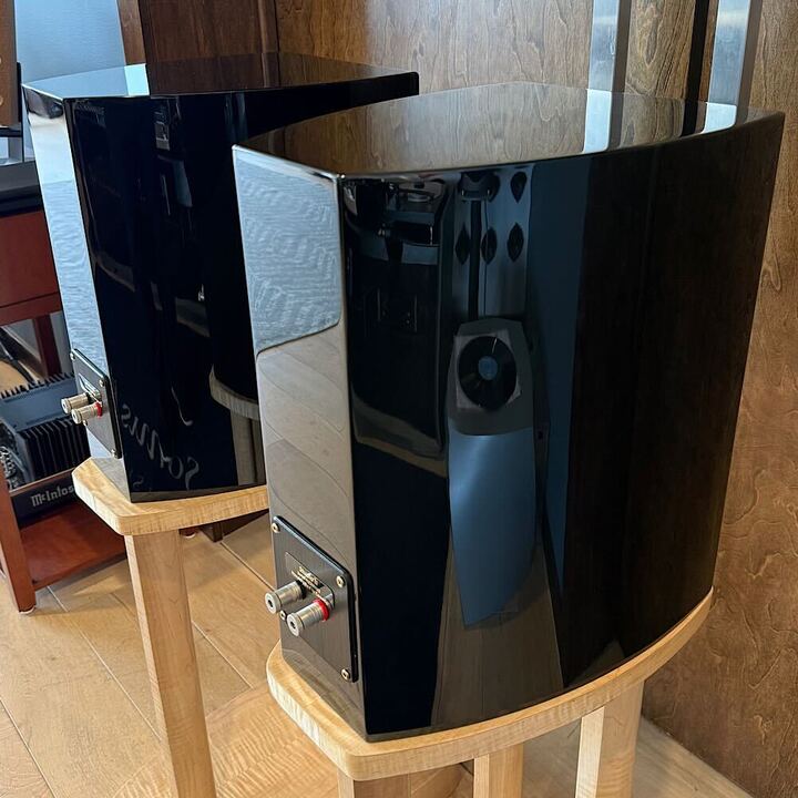 Gershman Studio II Speakers w/ Stands, Gloss Black, Pre-Owned