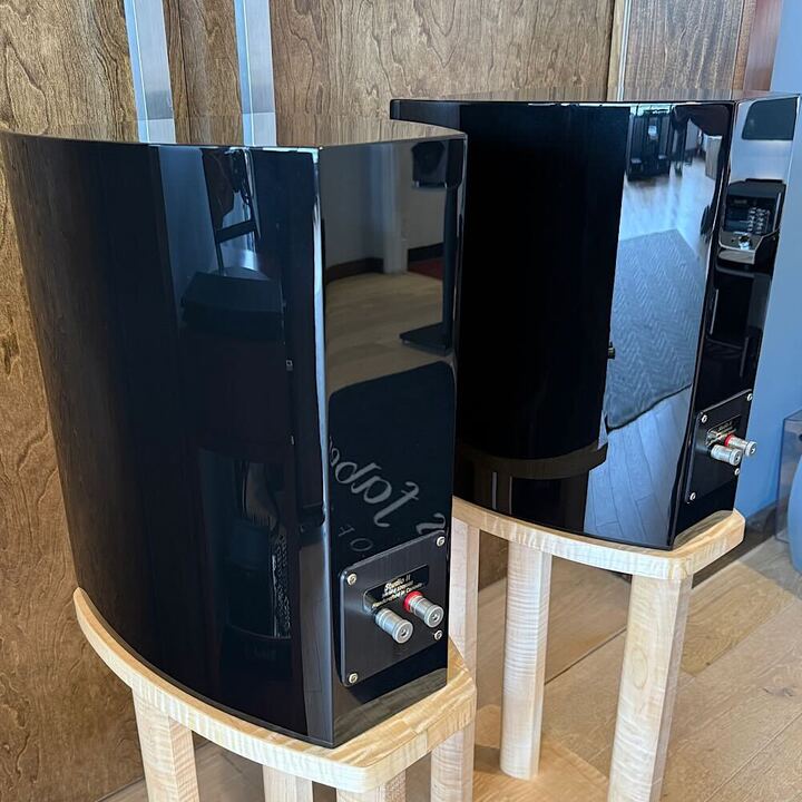 Gershman Studio II Speakers w/ Stands, Gloss Black, Pre-Owned