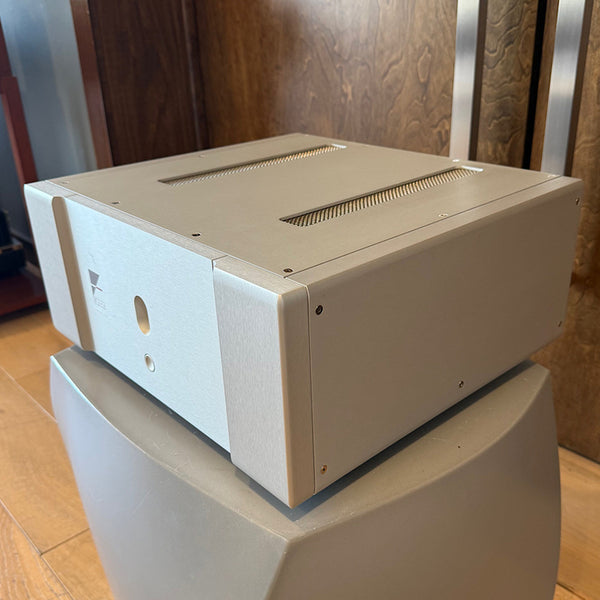 Ayre V-5xe Stereo Amplifier, Silver, Pre-Owned