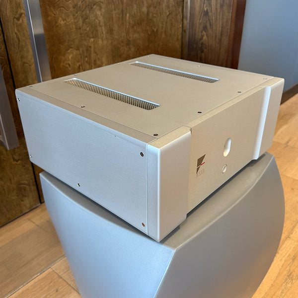 Ayre V-5xe Stereo Amplifier, Silver, Pre-Owned