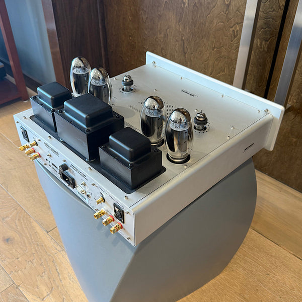 Audio Research VT80 SE stereo tube amplifier, Silver, Pre-Owned