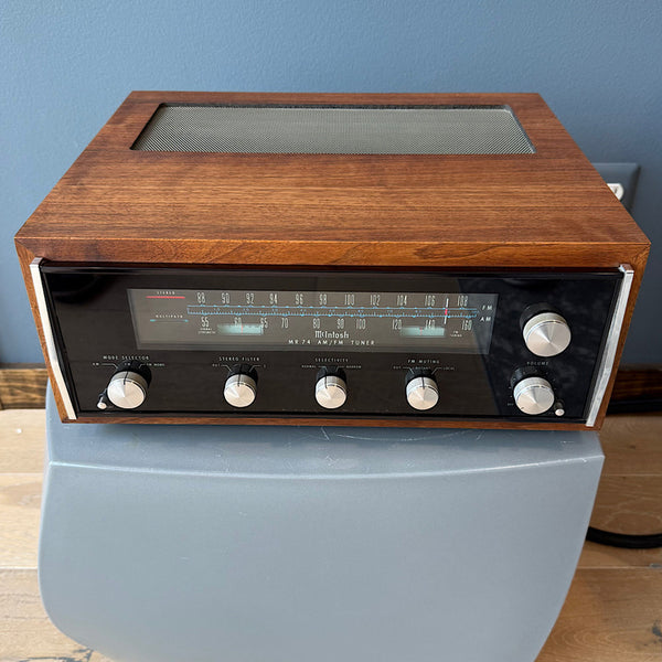 McIntosh MR74 AM/FM Tuner, Pre-Owned